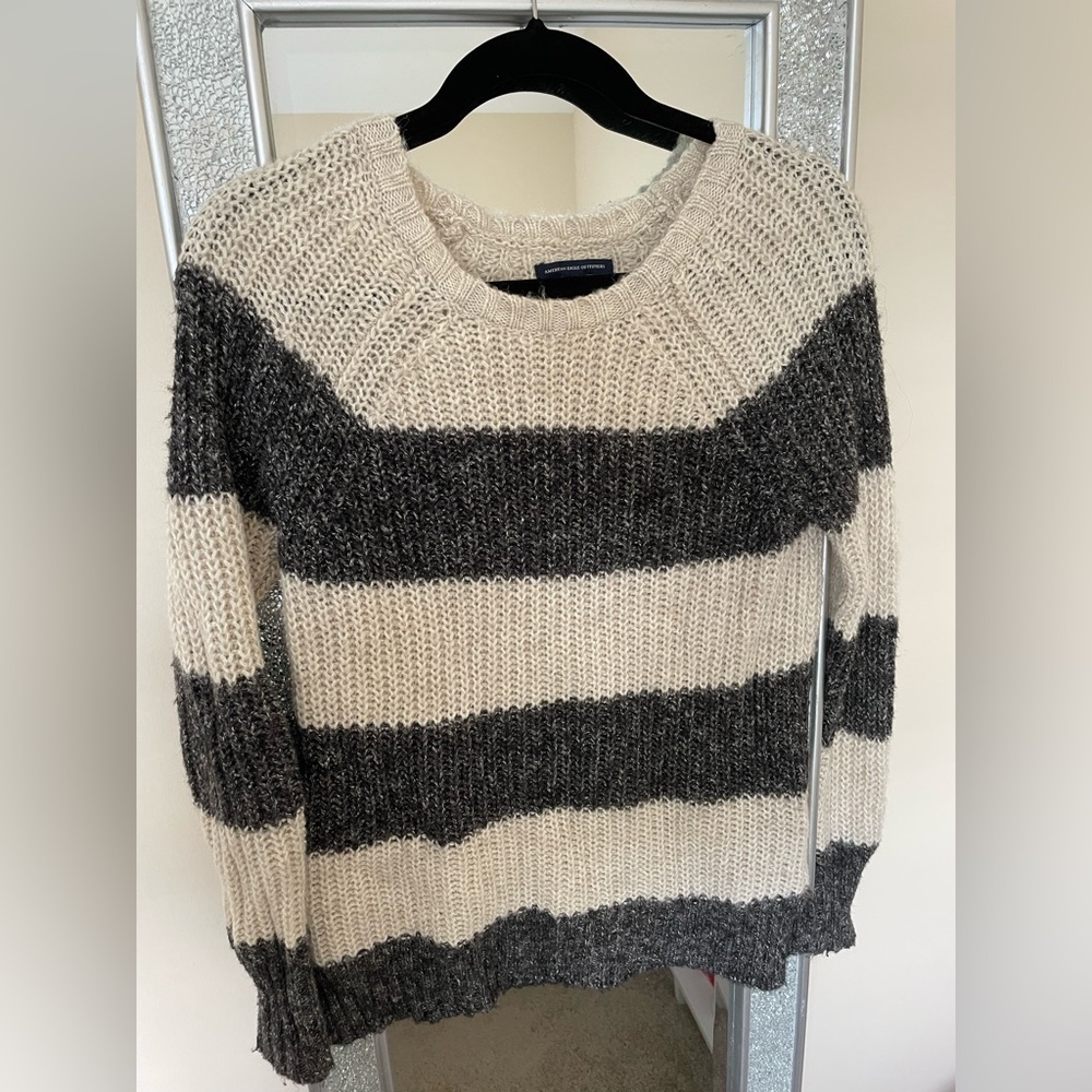 American Eagle sweater. Size XS